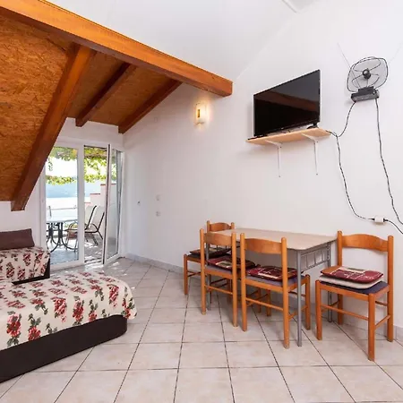 Ferienwohnung Fuer 6 Personen Ca 60 Qm In Kuciste, Dalmatien Sueddalmatien Kuciste