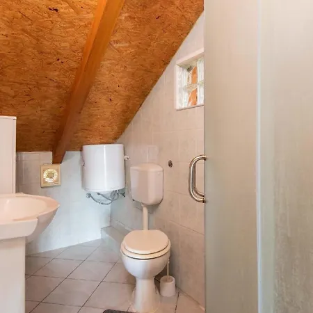 Ferienwohnung Fuer 6 Personen Ca 60 Qm In Kuciste, Dalmatien Sueddalmatien * Kuciste
